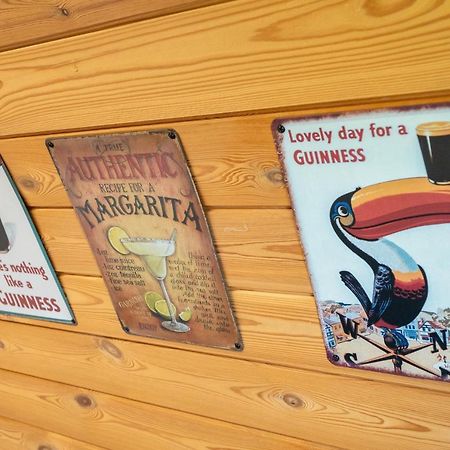 Lanterns Shepherds Huts & Glamping Happisburgh Exterior foto
