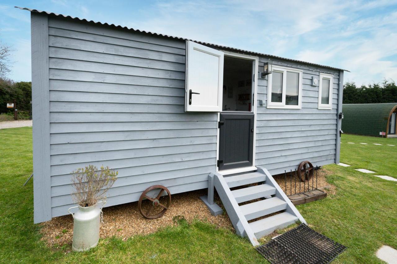 Lanterns Shepherds Huts & Glamping Happisburgh Exterior foto