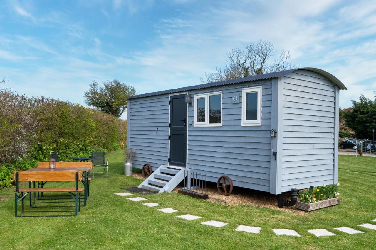 Lanterns Shepherds Huts & Glamping Happisburgh Exterior foto