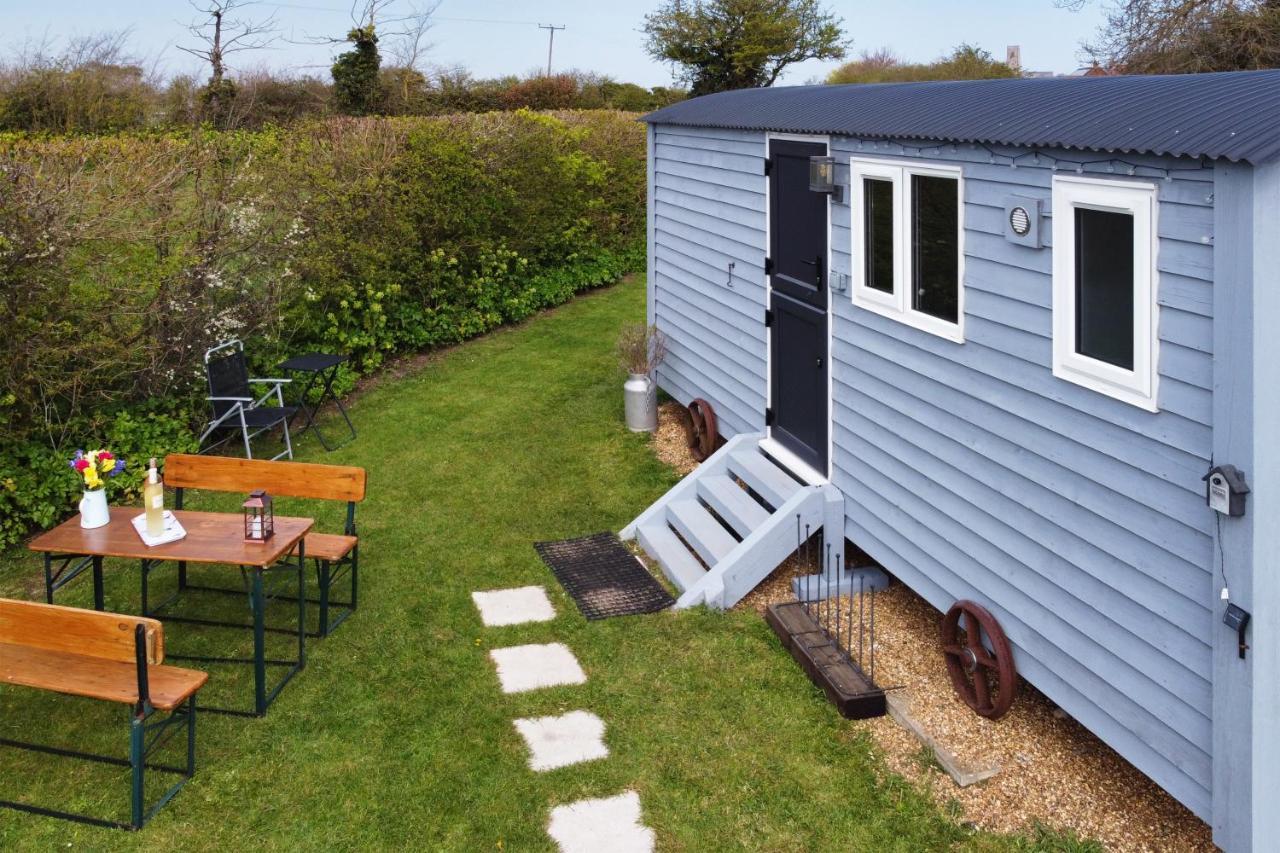 Lanterns Shepherds Huts & Glamping Happisburgh Exterior foto